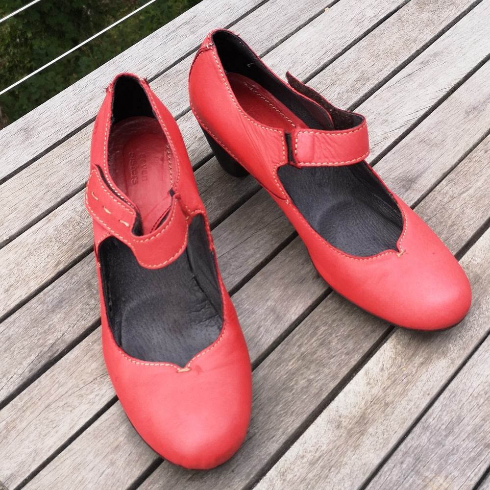 Seven Sisters leather Mary Janes